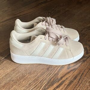 Adidas Women's Cream Sneakers